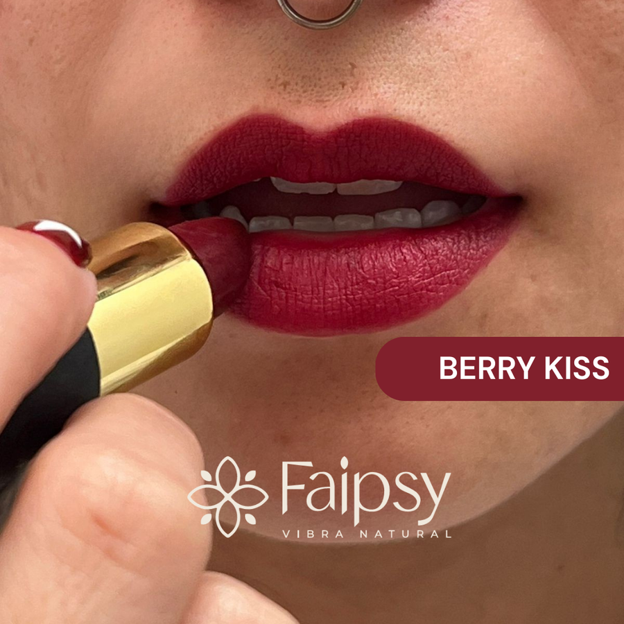 LÁPIZ LABIAL BERRY KISS