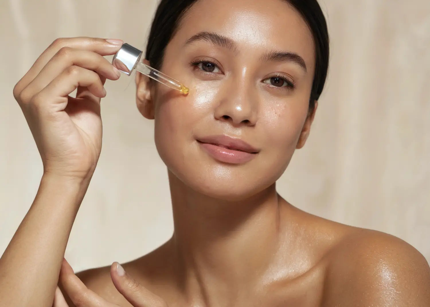 El orden sí importa: cómo aplicar tu suero facial para transformar rutina de cuidado natural