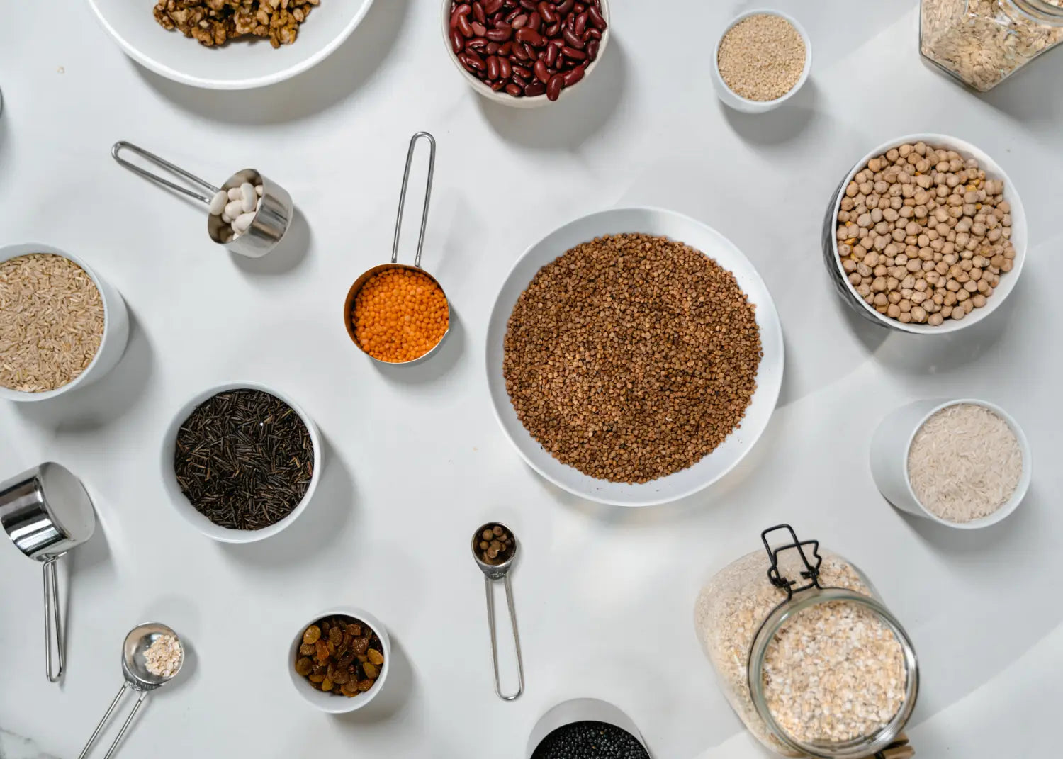 Ingredientes tóxicos en cremas comerciales que deberías evitar (y cómo elegir mejor)