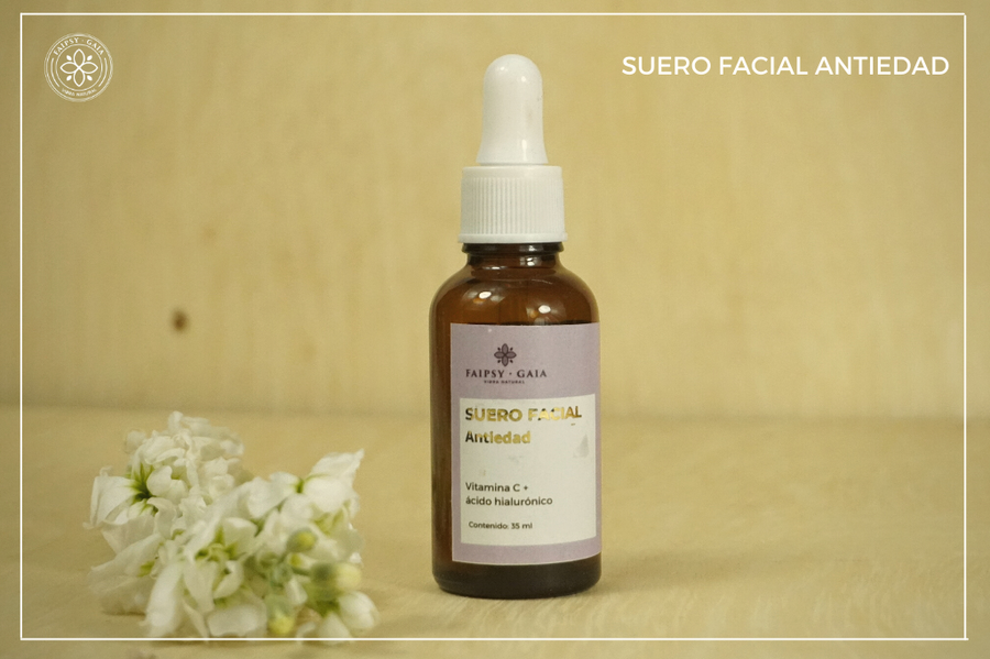 Suero facial antiedad con ácido hialurónico y vitamina C, reduce arrugas y líneas de expresión. Reafirma, hidrata y rejuvenece la piel. Fórmula natural y efectiva para todo tipo de piel.