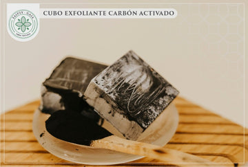 Cubo Exfoliante de Carbón Activado